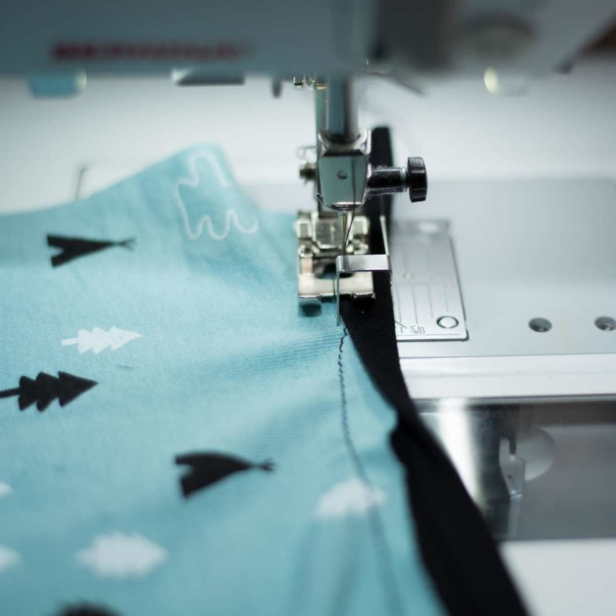 Nähschule: Kanten einfassen bei Jersey