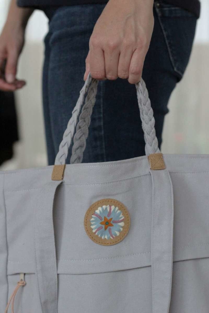 Geflochtene Henkel für eine Tasche nähen