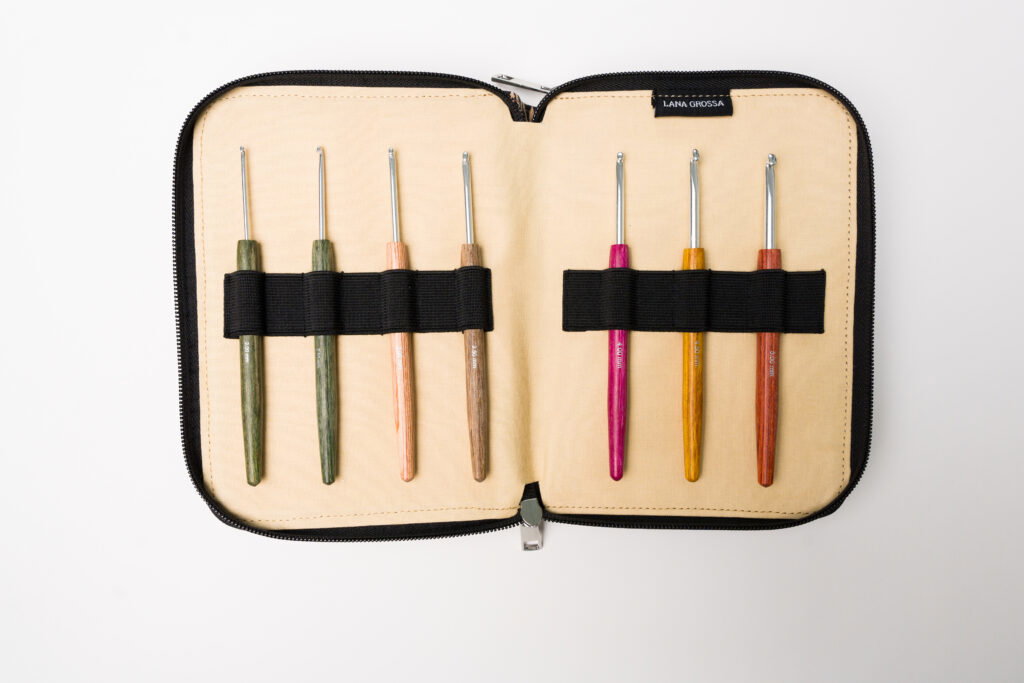 LANA GROSSA Häkelset Alu mit Holzgriff Design-Holz Signal